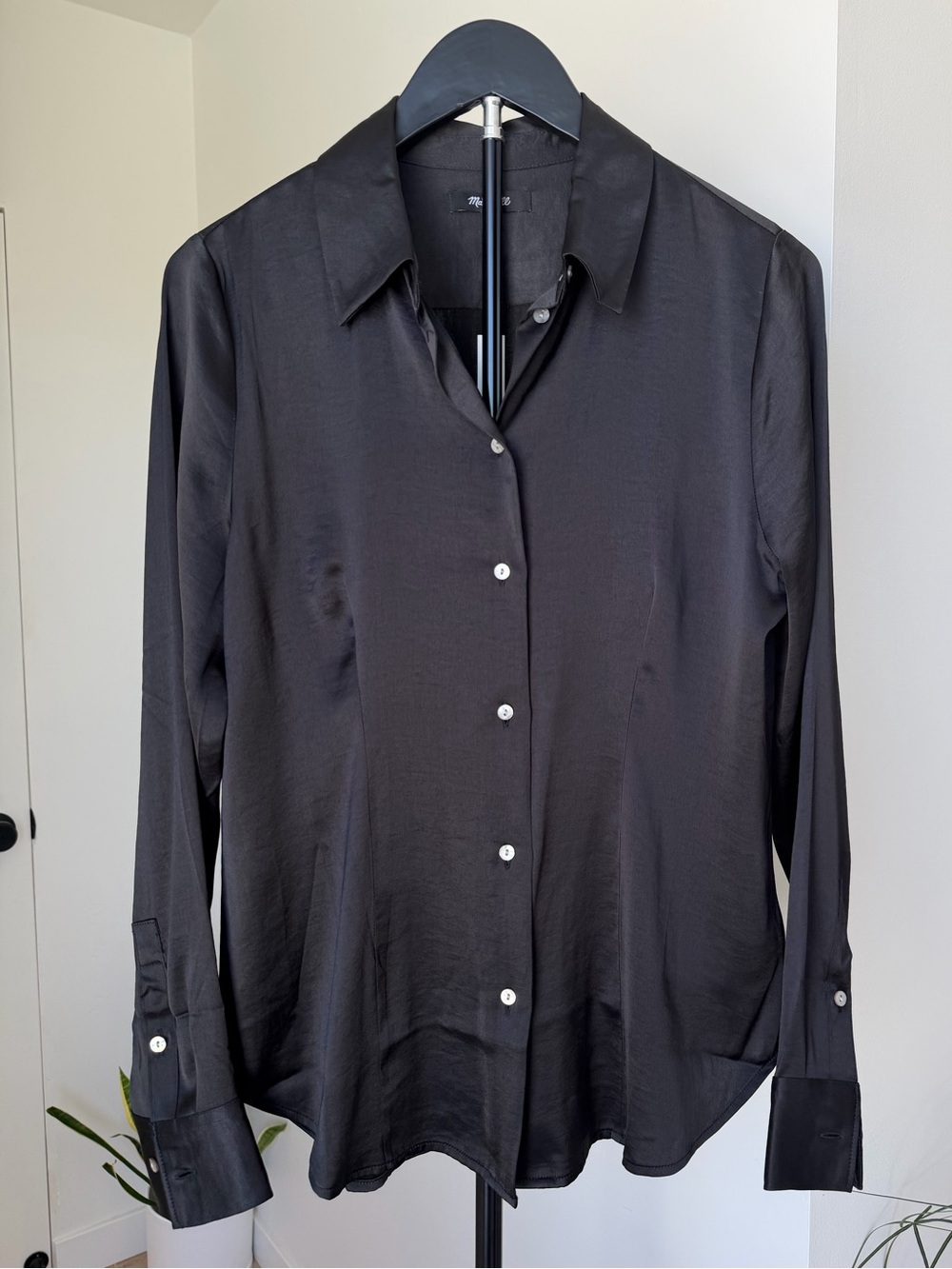 Madewell Darted Button Up Shirt in Satin - Picture 5 of 9